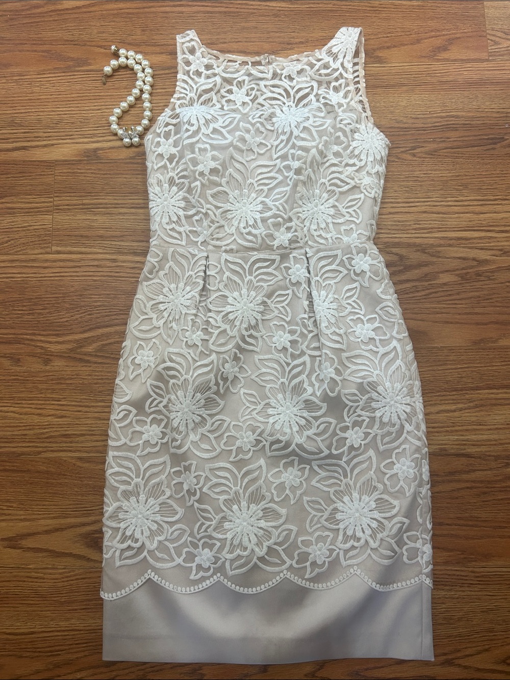 Sleeveless Ivory Floral Lace Sheath Dress
